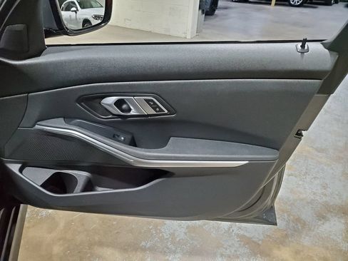 Used 2021 BMW 330i Sedan RWD image 17