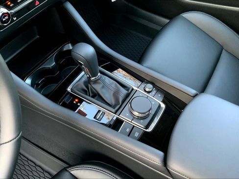 Used 2025 MAZDA MAZDA3 s image 17