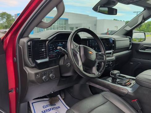 Used 2023 Chevrolet Silverado 1500 LTZ AWD/4WD image 10