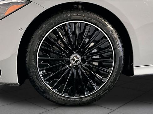 New 2026 Mercedes-Benz CLE 300 4MATIC Coupe image 17