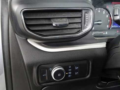 Used 2021 Ford Explorer XLT w/ Equipment Group 202A image 20