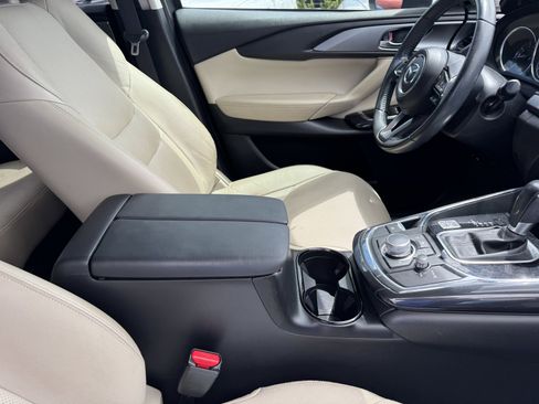 Used 2019 MAZDA CX-9 Touring FWD image 8