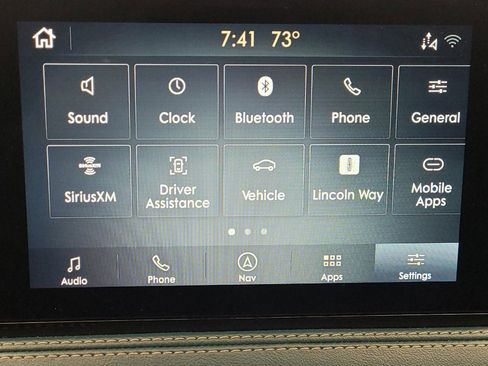 Used 2021 Lincoln Corsair Reserve w/ Equipment Group 201A image 25