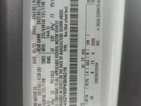 Used 2023 Ford Transit 350 XLT image 25