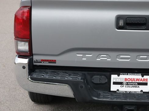 Used 2019 Toyota Tacoma SR5 image 11