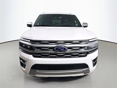Used 2024 Ford Expedition Max Platinum image 2