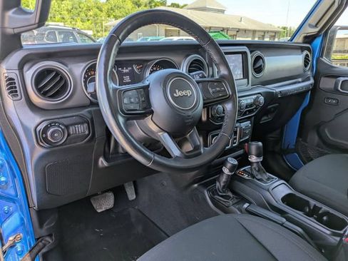 Used 2022 Jeep Wrangler Sport AWD/4WD image 7