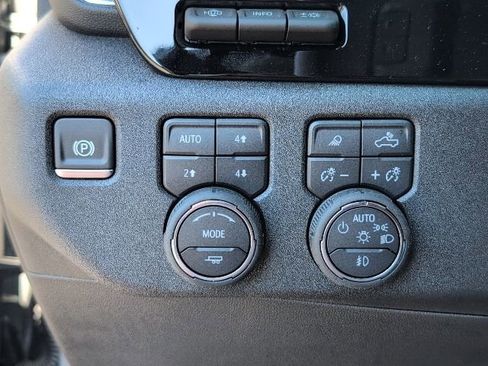 New 2025 Chevrolet Silverado 1500 High Country image 18