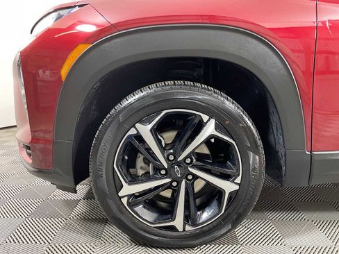 Used 2023 Chevrolet TrailBlazer RS w/ Convenience Package image 28