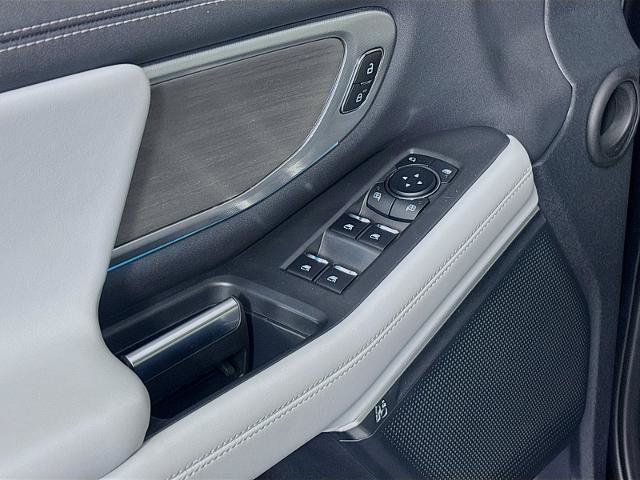 Certified 2025 Ford Expedition Platinum AWD/4WD image 18