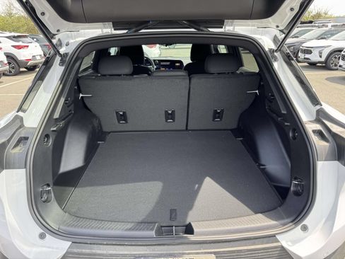 New 2026 Chevrolet Equinox EV LT FWD image 26