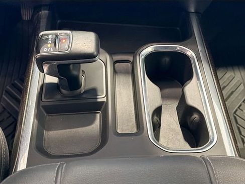 Used 2024 Chevrolet Silverado 1500 LT AWD/4WD image 15