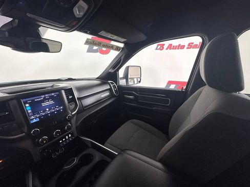 Used 2024 RAM 2500 Big Horn w/ Off Road Package AWD/4WD image 28