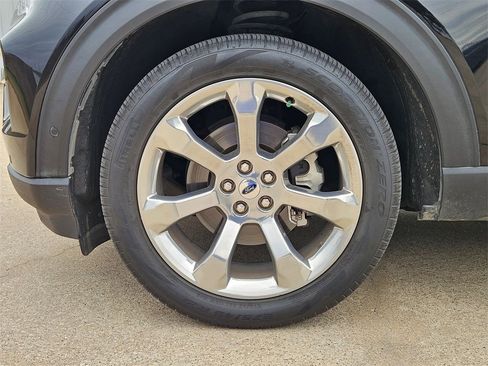 Used 2020 Ford Explorer Platinum w/ Premium Technology Package image 11