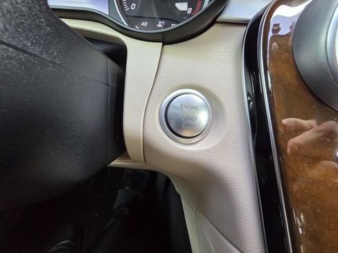 Used 2016 Mercedes-Benz GLC 300 4MATIC image 16
