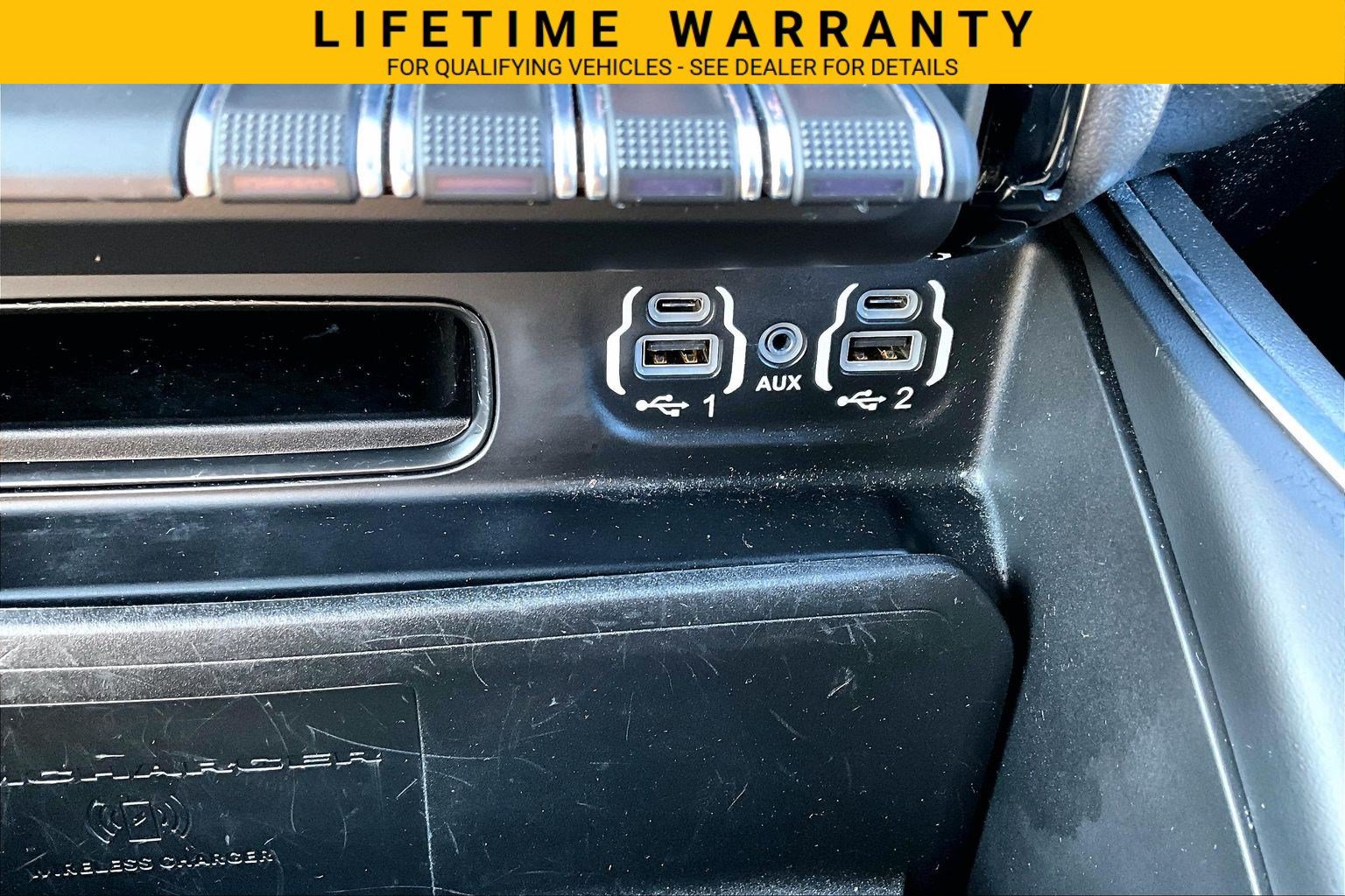Used 2021 RAM 1500 Laramie w/ Sport Appearance Package AWD/4WD image 29