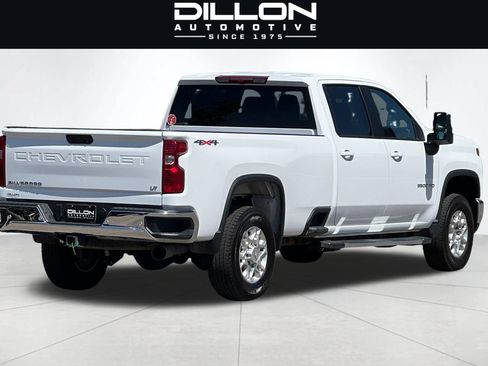 Used 2025 Chevrolet Silverado 3500 LT w/ Safety Package AWD/4WD image 4