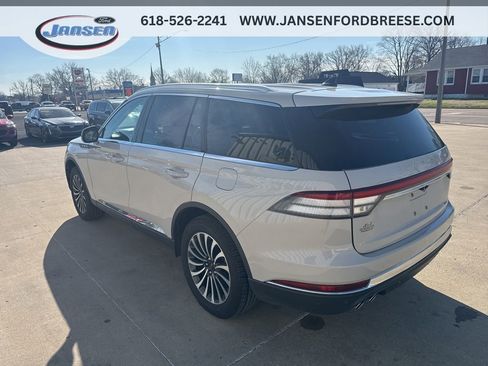 Used 2023 Lincoln Aviator Reserve image 4