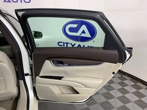 Used 2015 Cadillac XTS Standard image 35