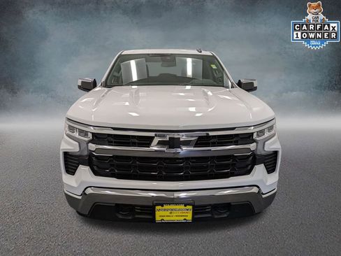 Used 2024 Chevrolet Silverado 1500 LT AWD/4WD image 2