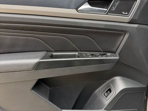 Used 2020 Volkswagen Atlas Cross Sport SEL Premium image 14