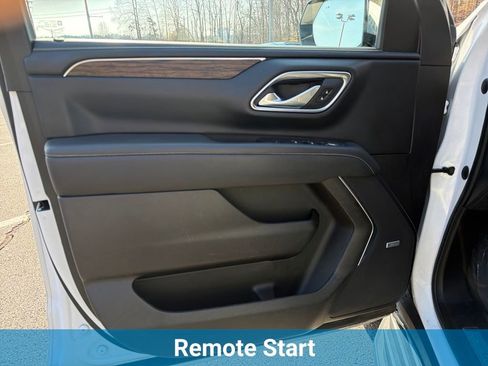 Used 2023 Chevrolet Suburban Premier image 14