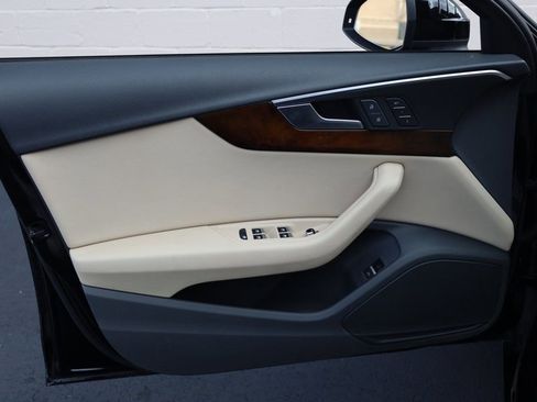 Used 2017 Audi A4 2.0T Premium image 14