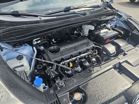 Used 2011 Hyundai Tucson GLS FWD image 19