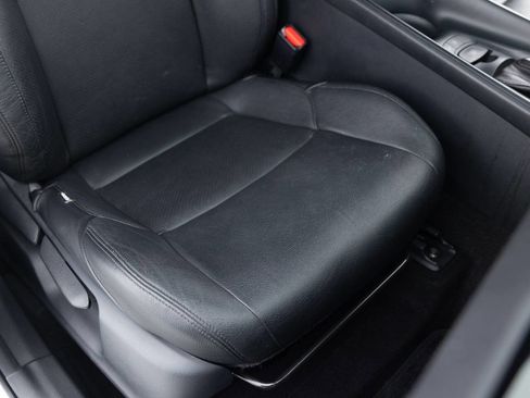 Used 2018 Toyota C-HR XLE image 25