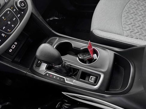 Used 2024 Chevrolet Equinox LT image 16