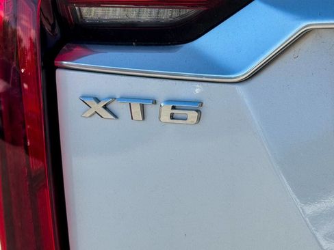 Used 2022 Cadillac XT6 Premium Luxury AWD/4WD image 16