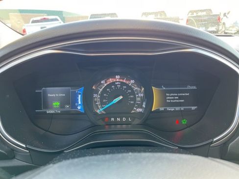 Used 2019 Ford Fusion SEL image 33