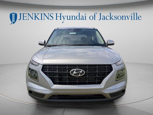 New 2025 Hyundai Venue SE FWD image 8
