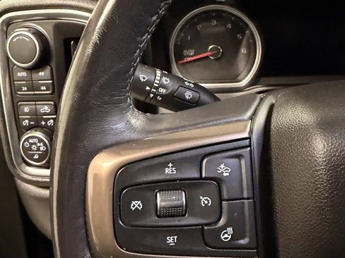 Certified 2019 Chevrolet Silverado 1500 High Country w/ Technology Package image 18