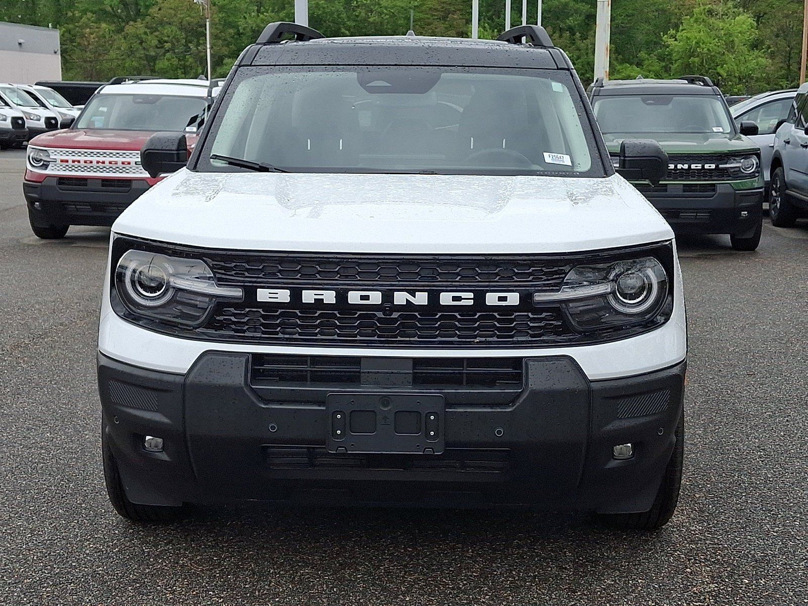New 2025 Ford Bronco Sport Outer Banks w/ Outer Banks Tech Package+ AWD/4WD image 2