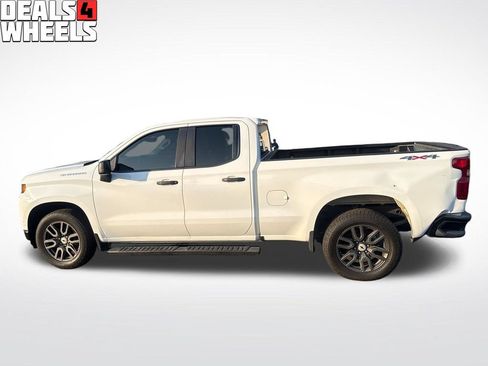 Used 2019 Chevrolet Silverado 1500 W/T w/ WT Convenience Package AWD/4WD image 2