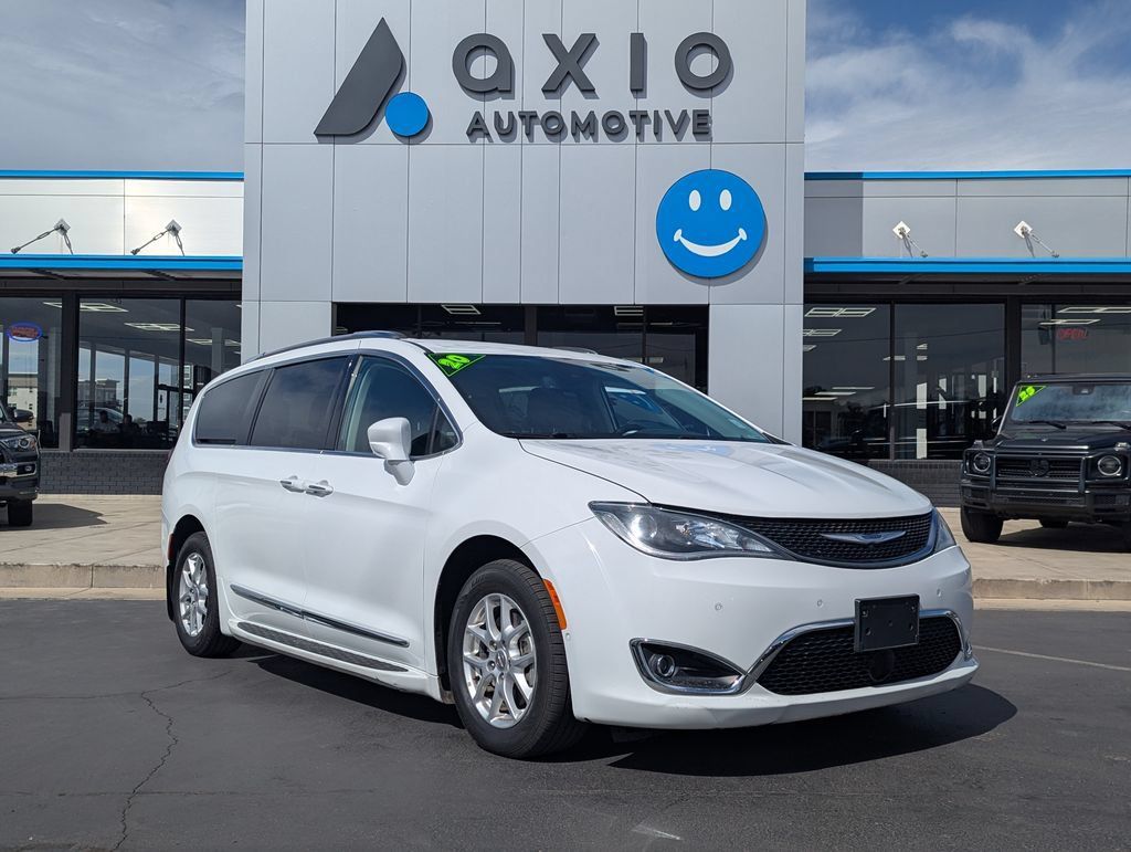 Used 2020 Chrysler Pacifica Touring-L w/ Advanced Safetytec Group FWD image 1