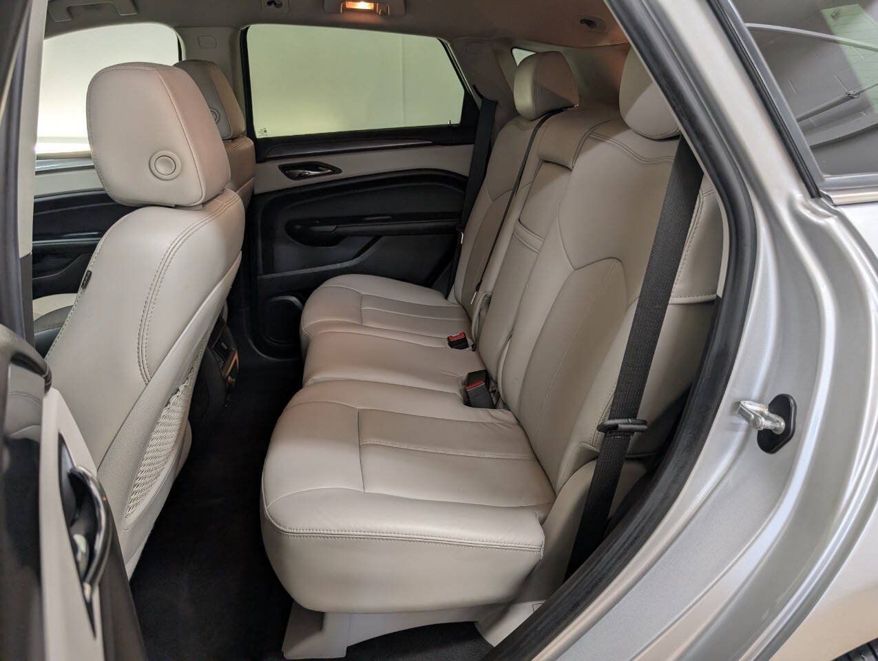 Used 2015 Cadillac SRX FWD image 15