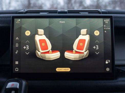 Certified 2023 Land Rover Defender 130 SE image 31