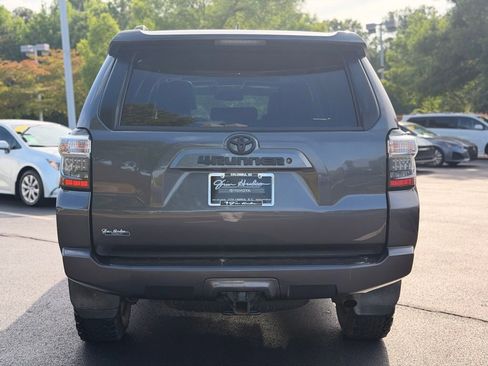 Used 2018 Toyota 4Runner SR5 Premium AWD/4WD image 13