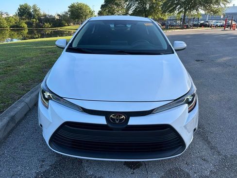 Used 2024 Toyota Corolla LE image 8