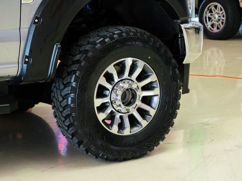 Used 2022 Ford F250 Lariat w/ Lariat Value Package image 49