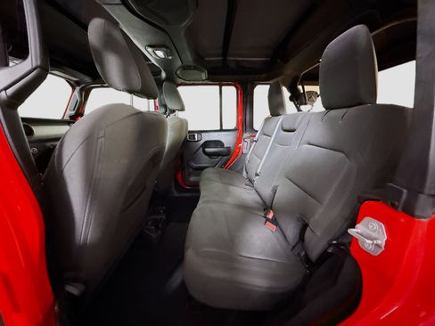 Used 2018 Jeep Wrangler Unlimited Sport S image 25