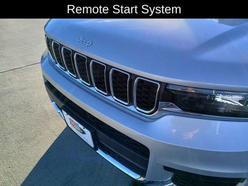 New 2025 Jeep Grand Cherokee L Laredo w/ Luxury Tech Group I image 30