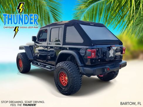 Used 2019 Jeep Wrangler Unlimited Rubicon image 3