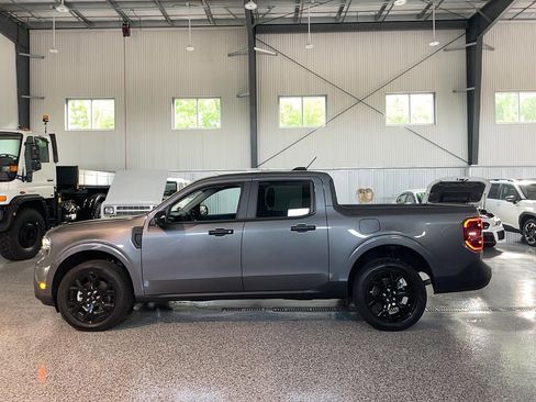 Used 2025 Ford Maverick XLT w/ XLT Luxury Package AWD/4WD image 4