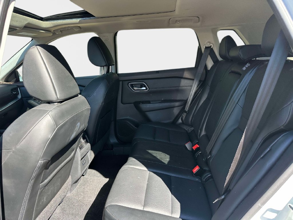 Used 2021 Nissan Rogue SV w/ Premium Package AWD/4WD image 10