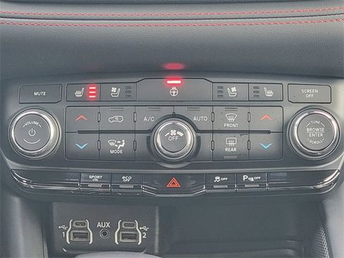 Certified 2023 Dodge Durango R/T image 30