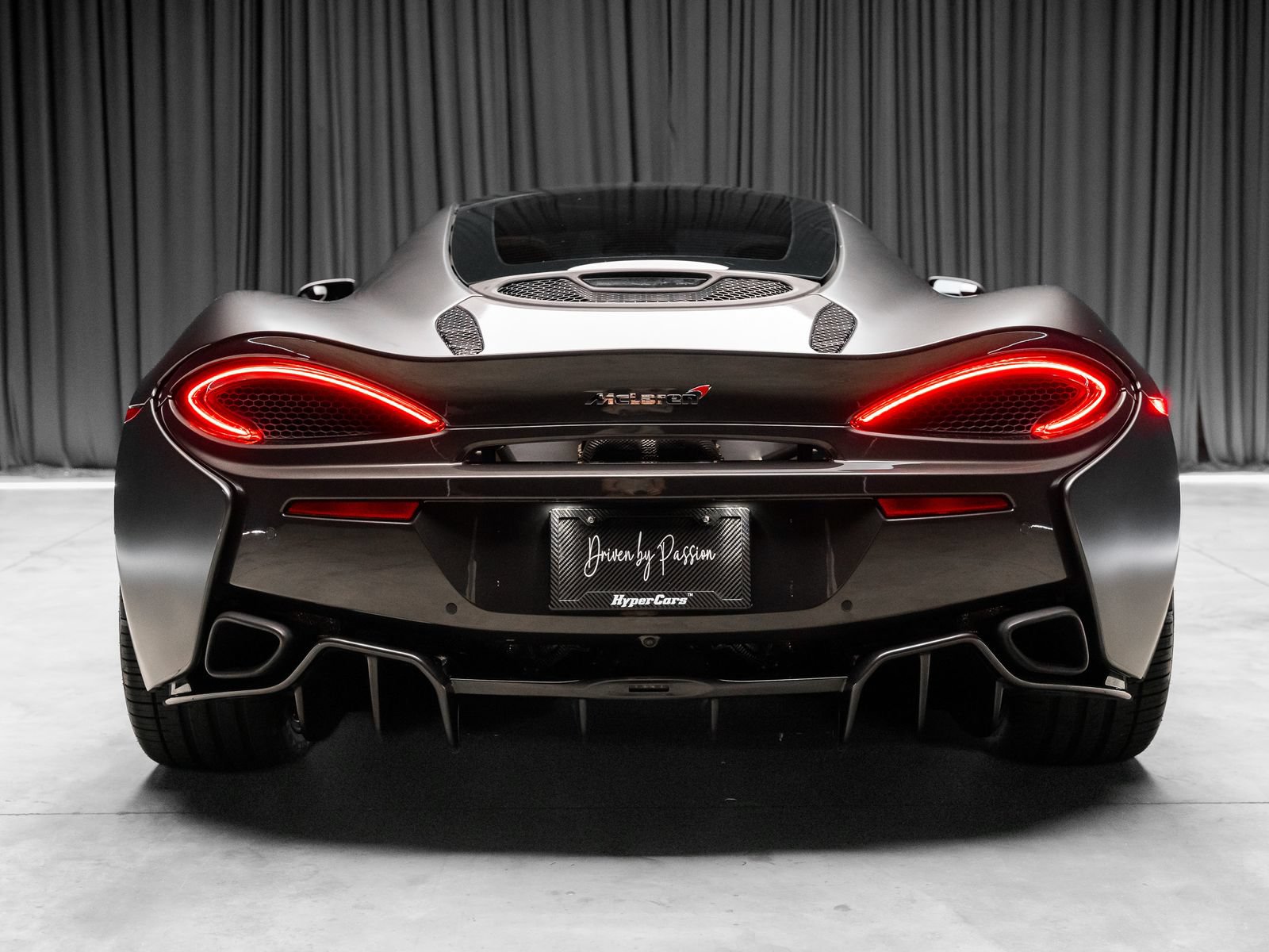 Used 2017 McLaren 570S RWD image 44