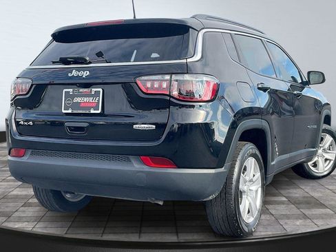 Used 2022 Jeep Compass Latitude image 14